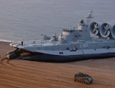 Επανέρχονται σε υπηρεσία όλα τα αερόστρωμνα ZUBR του Πολεμικού Ναυτικού μετά από 16 χρόνια «φαγούρας»